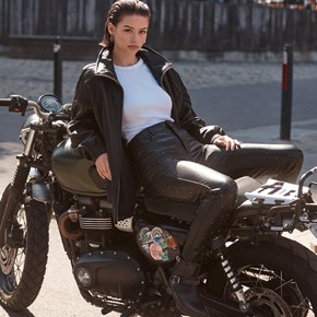 Calzedonia <br/> leather weather