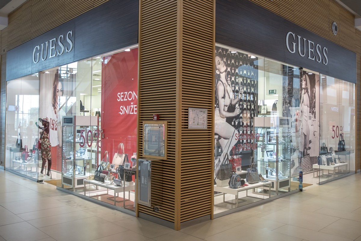 Avenue Mall Zagreb Guess